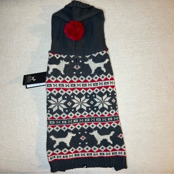 dillars Other - Dog Sweater size M Christmas holidays